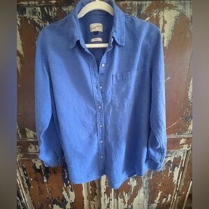 Universal Thread Linen texture Blue Button Down Shirt sz Women’s M